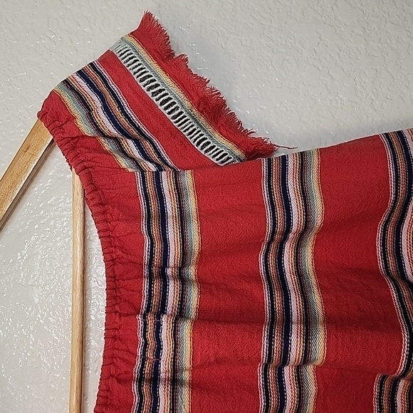 dRA Anthropologie Boho Off The Shoulder Serape Raw Hem Top - Picture 4 of 9